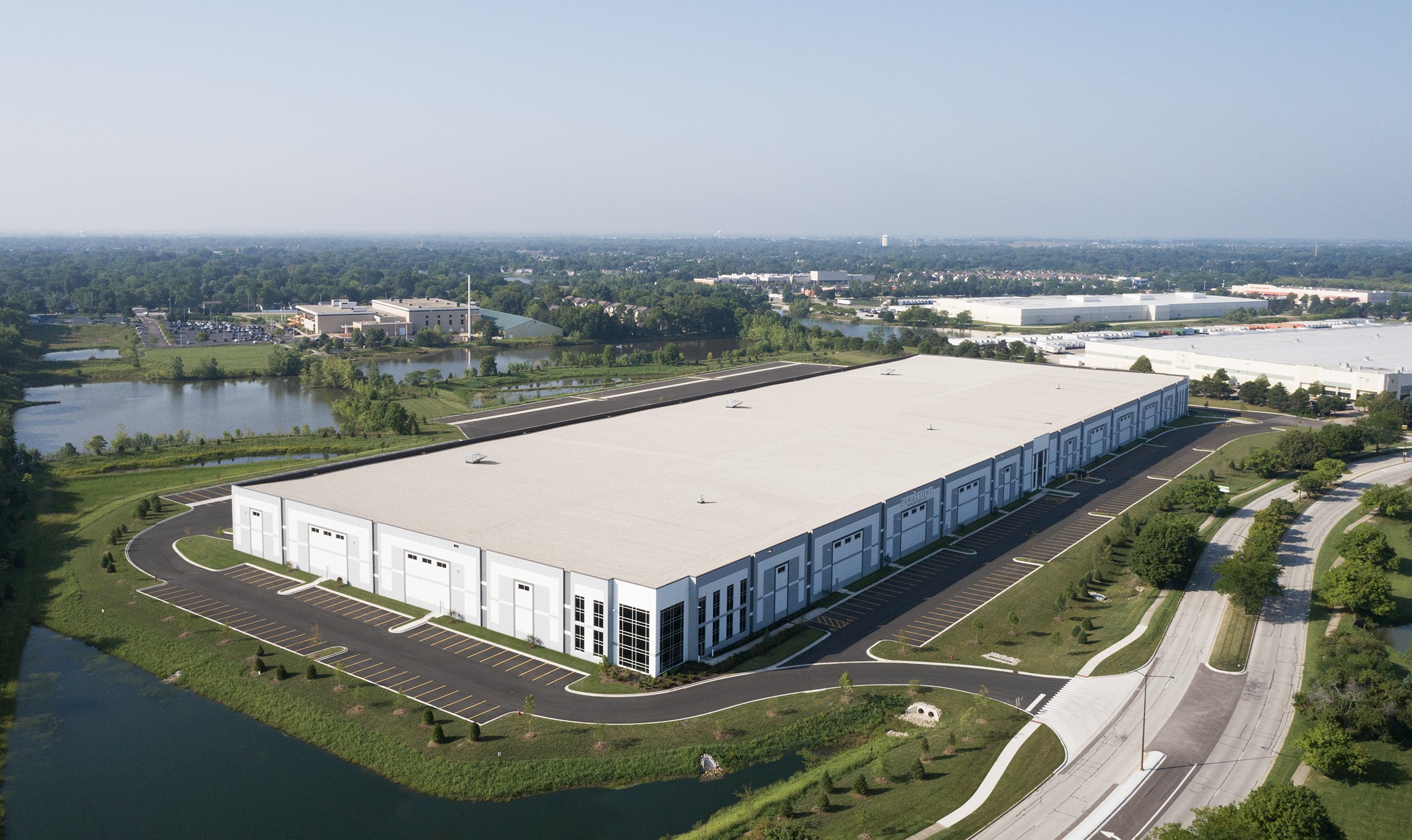 <address>2200 Sullivan Road, <br>Aurora, IL (356,462 SF)</address> Image